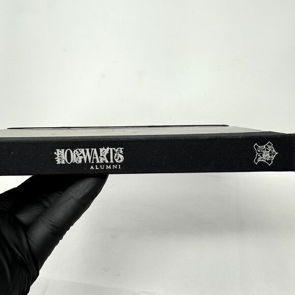 Universal Studios Harry Potter Hogwarts Alumni Journal Notebook Gray Crest - Picture 10 of 12